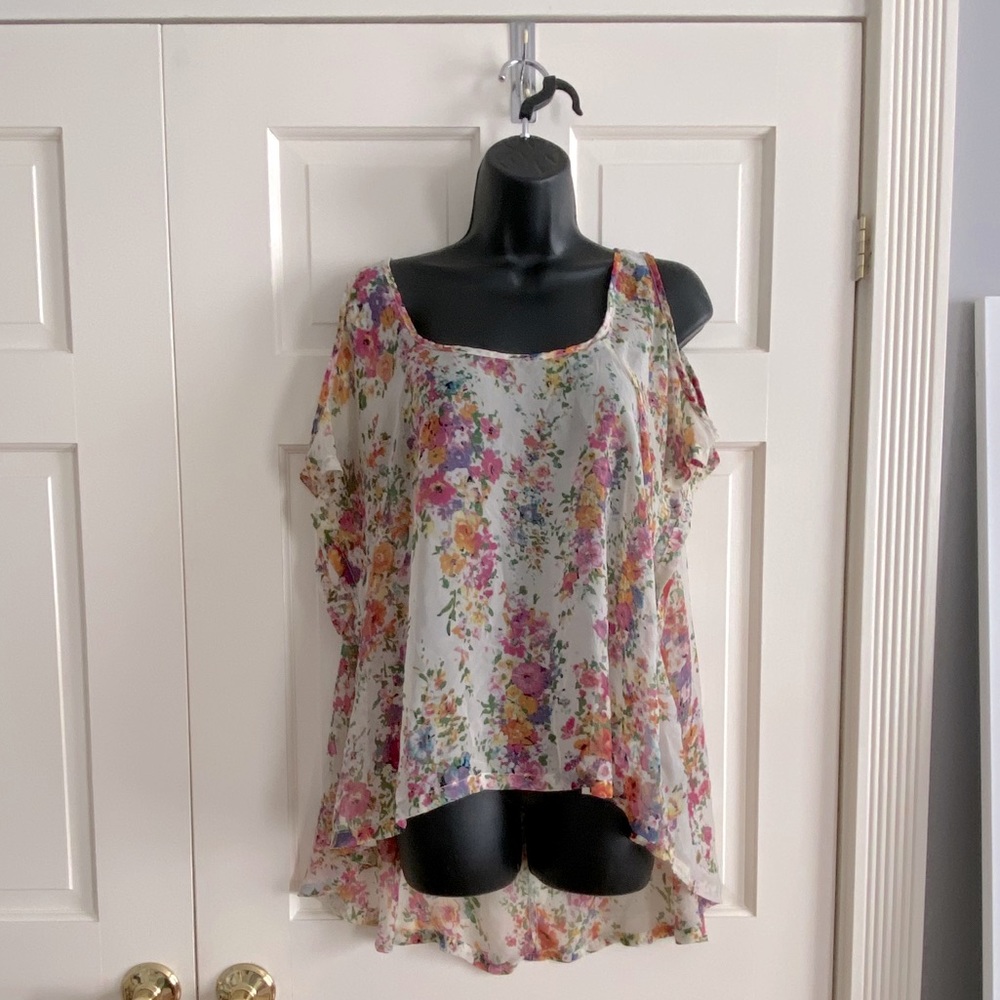 LF High Low Flowy Top